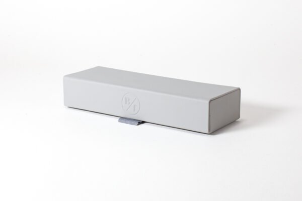 03212S Steel Case Light Grey