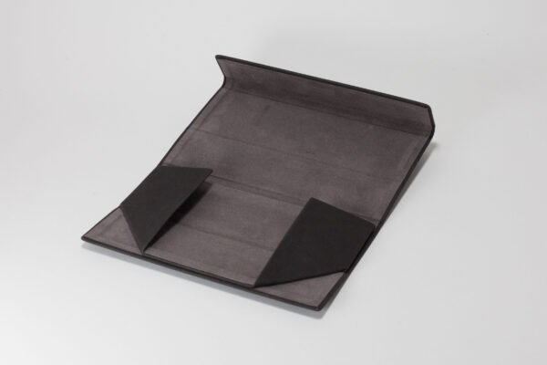 FF70M Pull-up Leather Black - Image 3