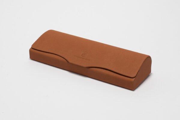 RZ21 Case Pull-up Leather Light Brown